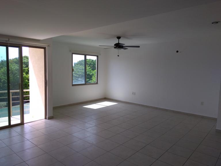 Hermoso departamento a orilla de rio y manglares - 9
