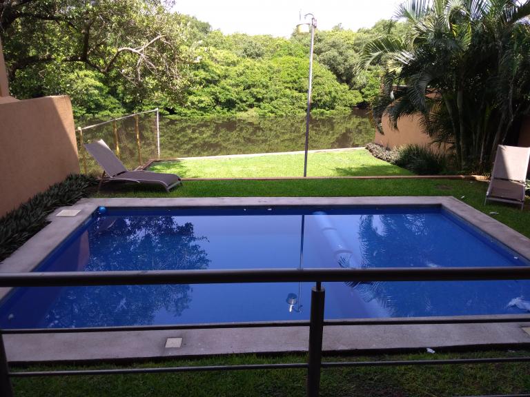 Hermoso departamento a orilla de rio y manglares - 11