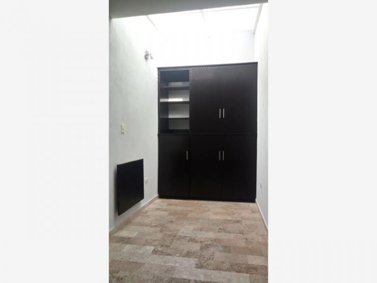 CASA EN VENTA 3 REC. ZONA CIUDAD JUDICIAL UVM $ 1,790,000 - 9