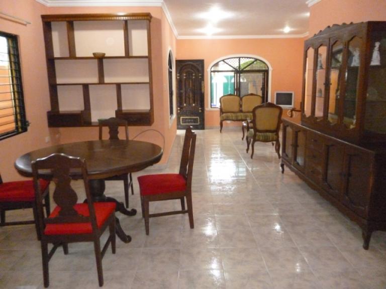 Merida Zona Centro Casa amueblada de 3 habitaciones - 6