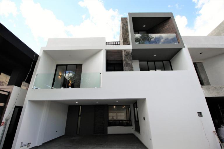 HERMOSA CASA EN VENTA EN RUSCELLETTO, MOMOXPAN SAN PEDRO CHO - 1