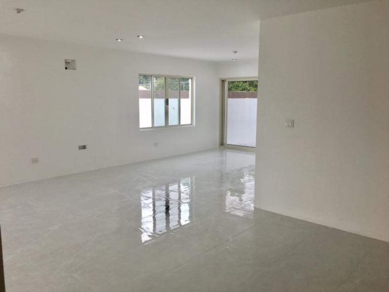 VENTA CASA CONTRY - 4