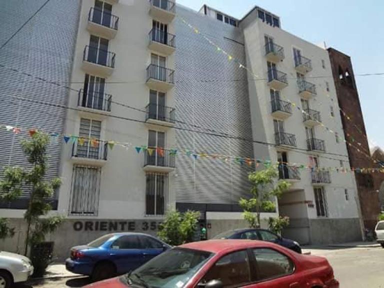 Adquiere departamento en merced balbuena - 1