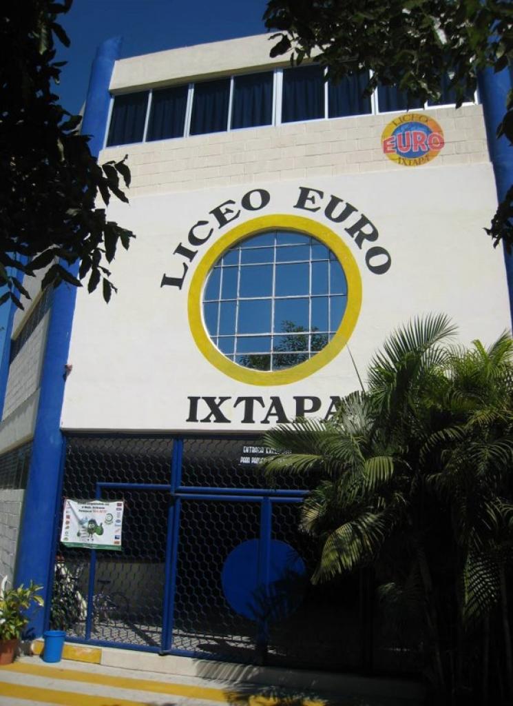 Venta de Escuela Liceo Euro Ixtapa - 4