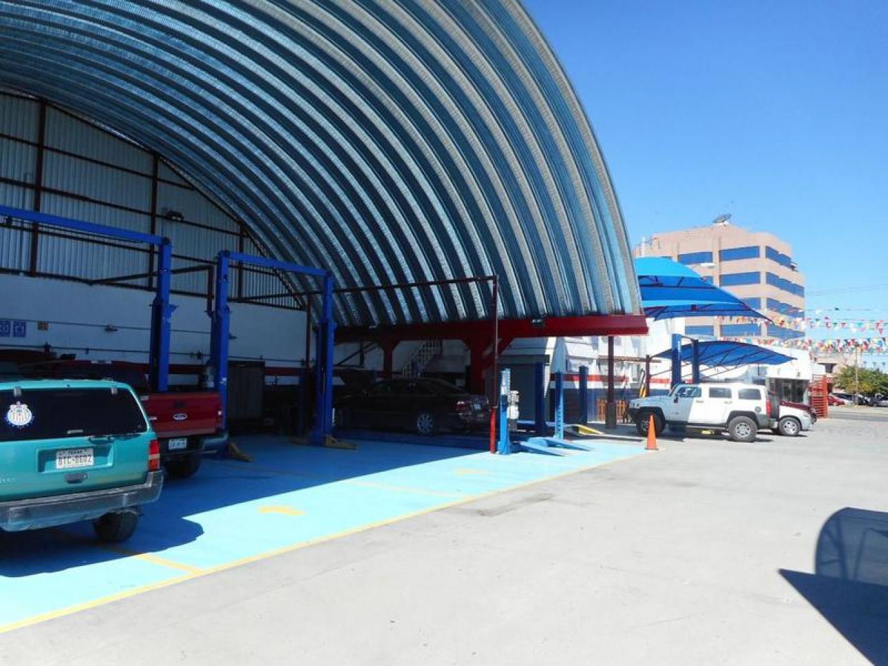 Se vende local comercial en excelente zona de mucho trafico - 4