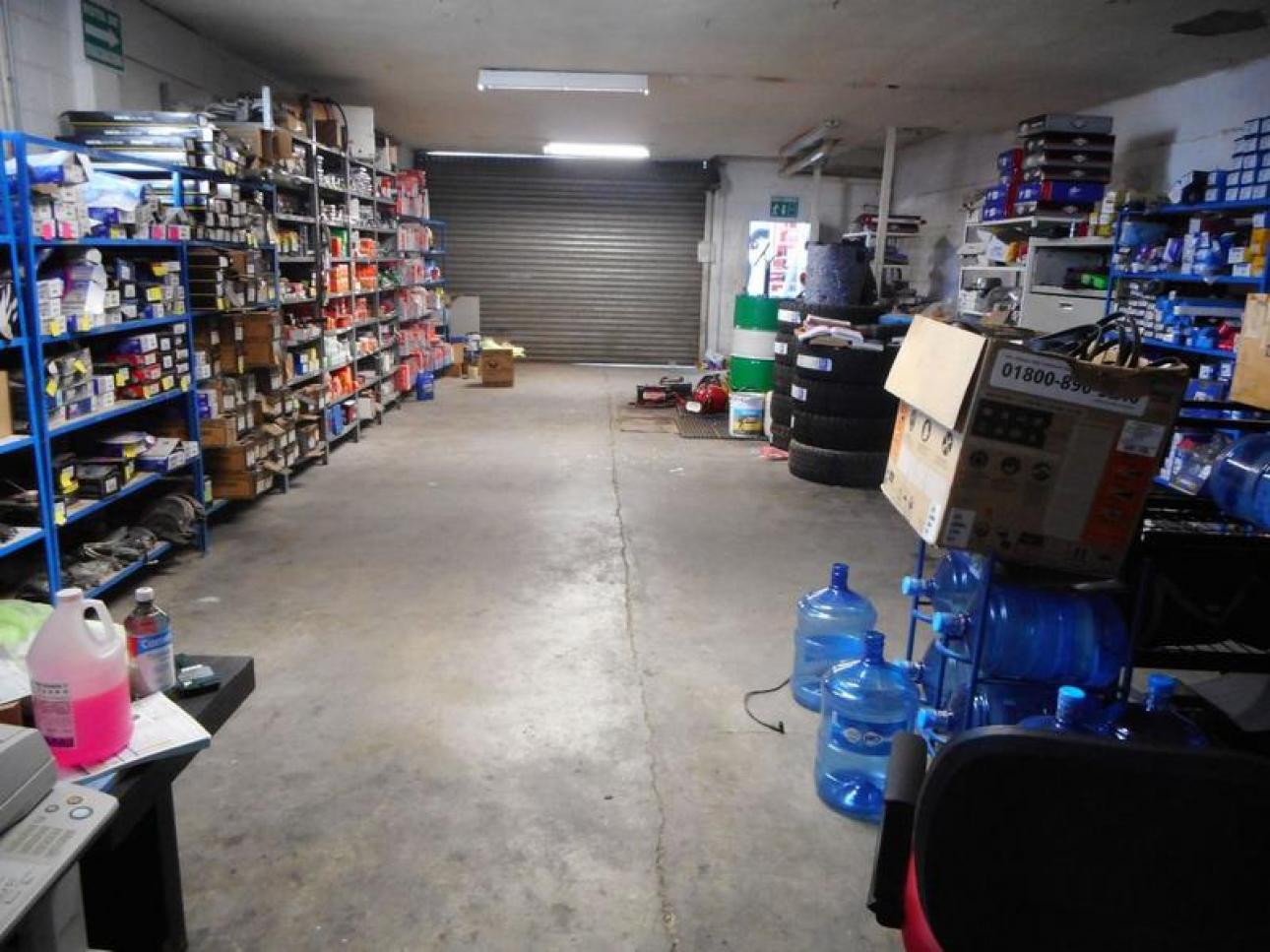 Se vende local comercial en excelente zona de mucho trafico - 12