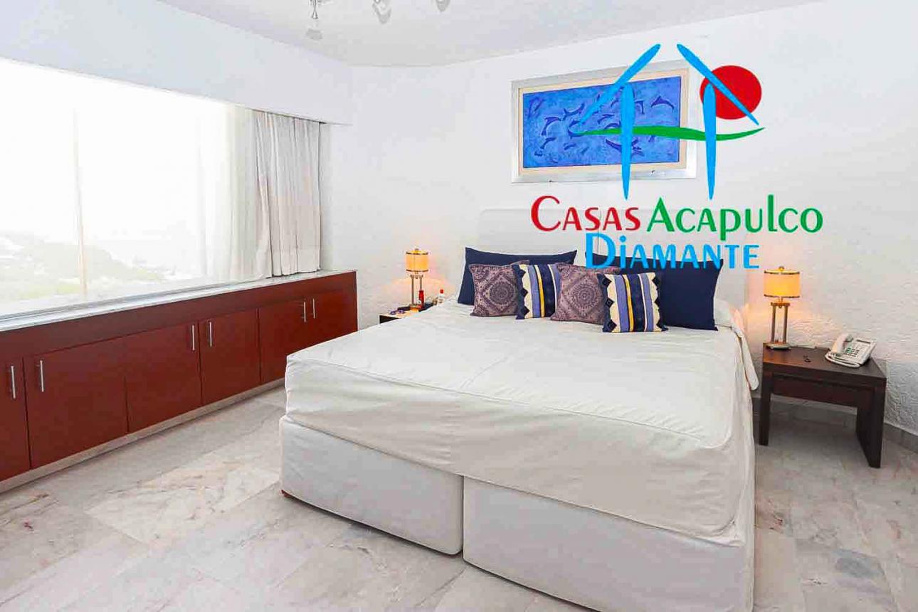 Casa con alberca, jacuzzi y un departamento independiente - 14