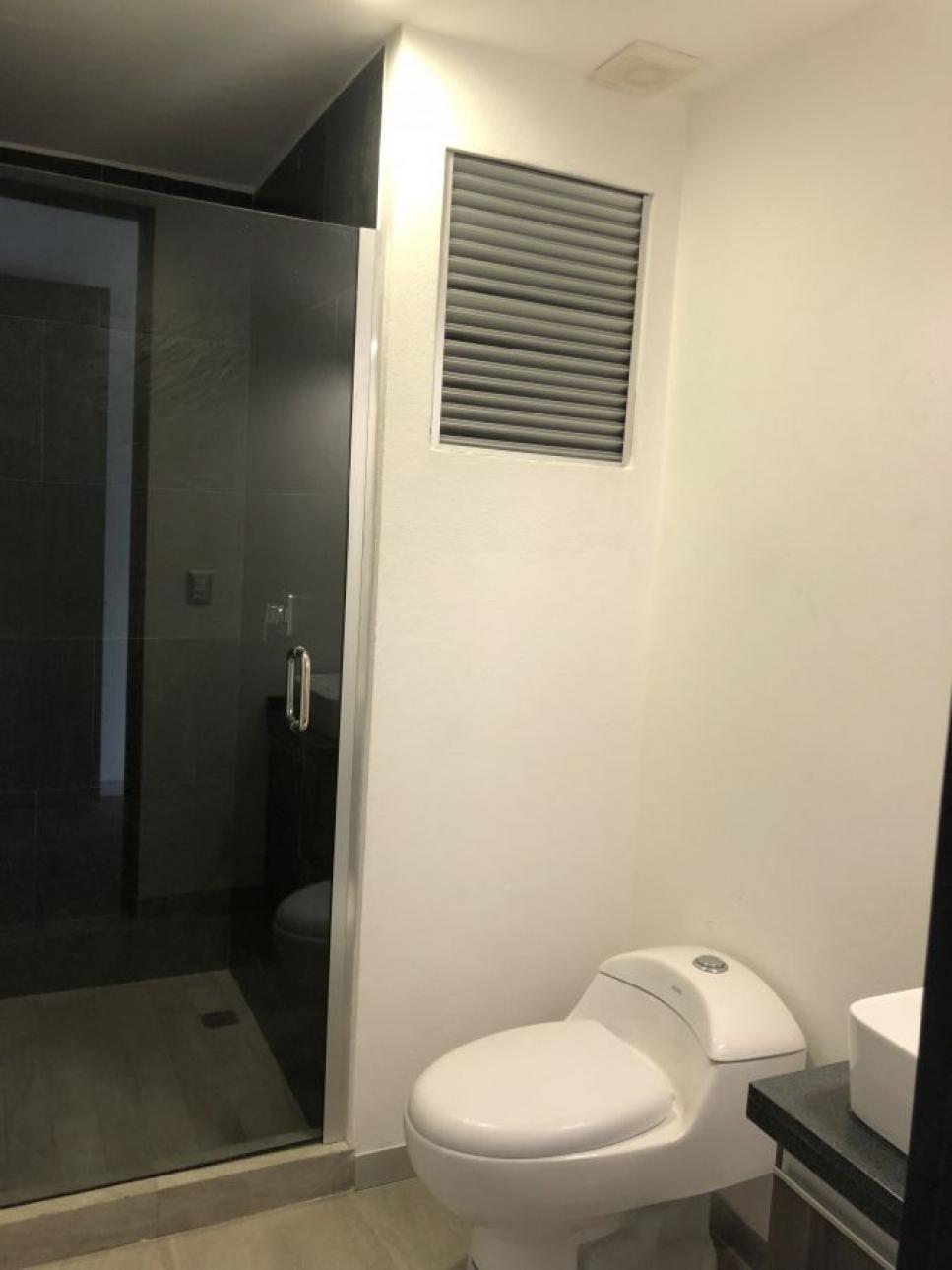 ENTA DEPARTAMENTO, 3 RECÁMARAS, 2 ESTACIONAMIENTOS Y BODEGA, - 4