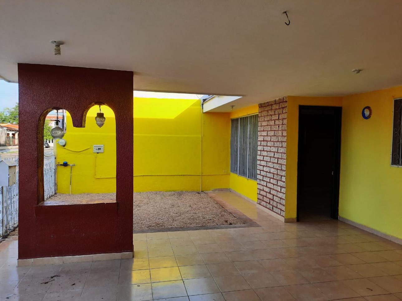 Venta de hermosa casa zona poniente de Mérida
