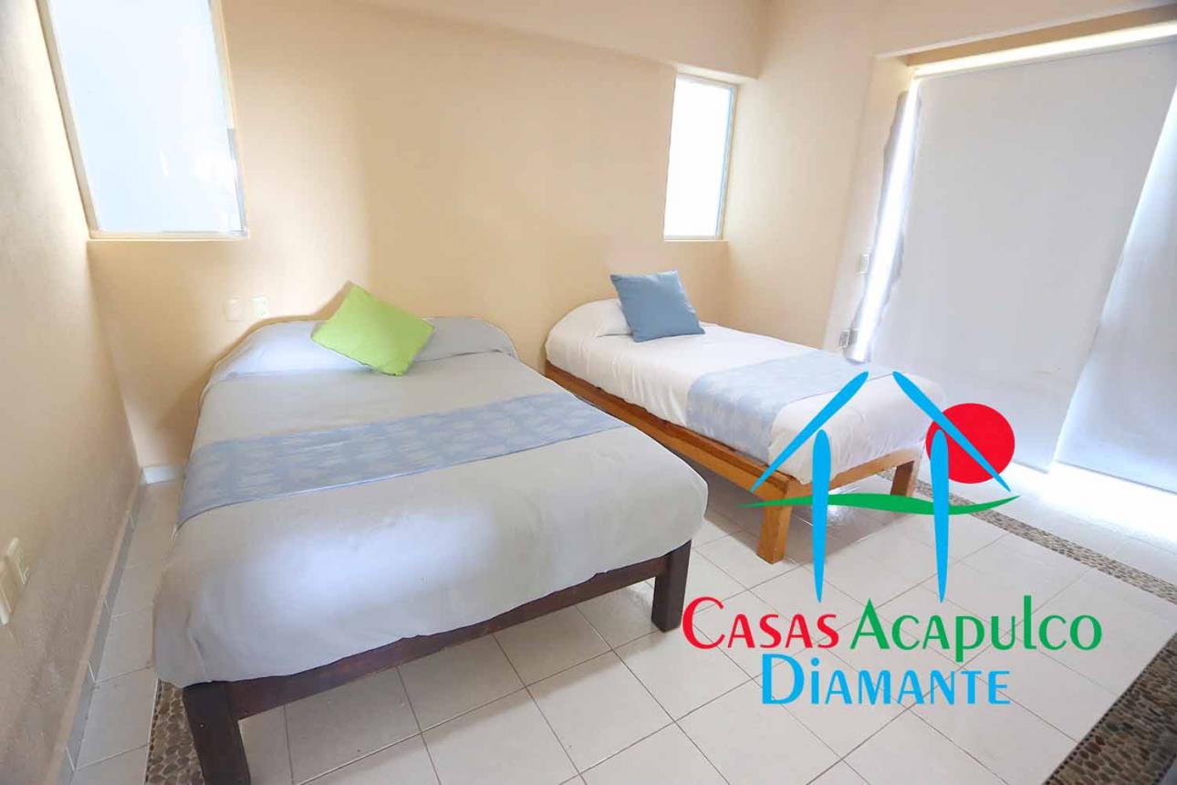 Cad Punta Pichilingue J Pb J Cov. Dos albercas, vista al mar — foto 8
