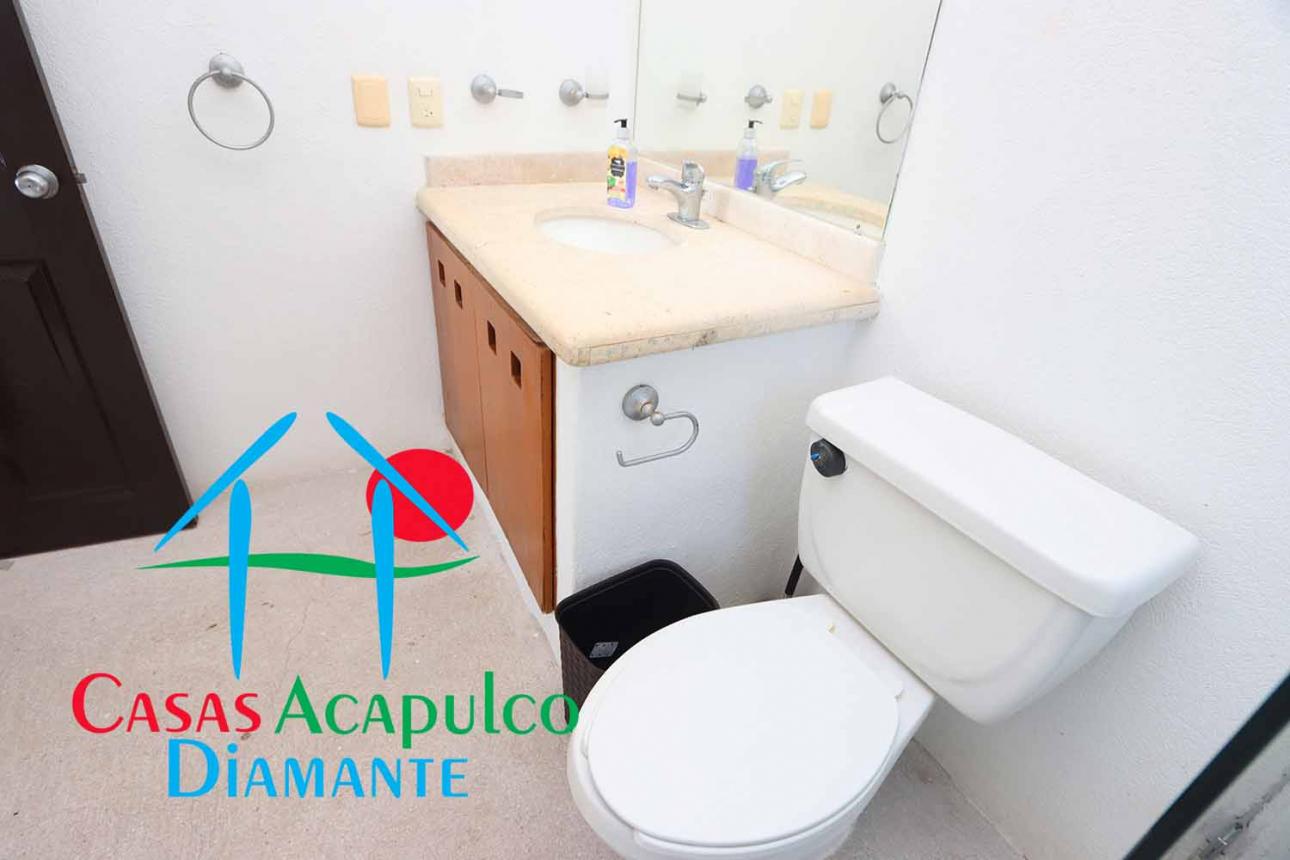 Cad Punta Pichilingue J Pb J Cov. Dos albercas, vista al mar — foto 11