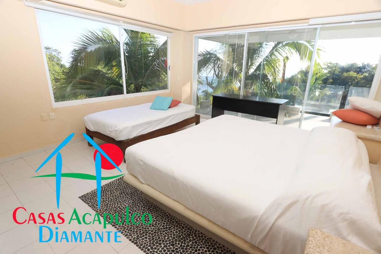 Cad Punta Pichilingue J Pb J Cov. Dos albercas, vista al mar — foto 10