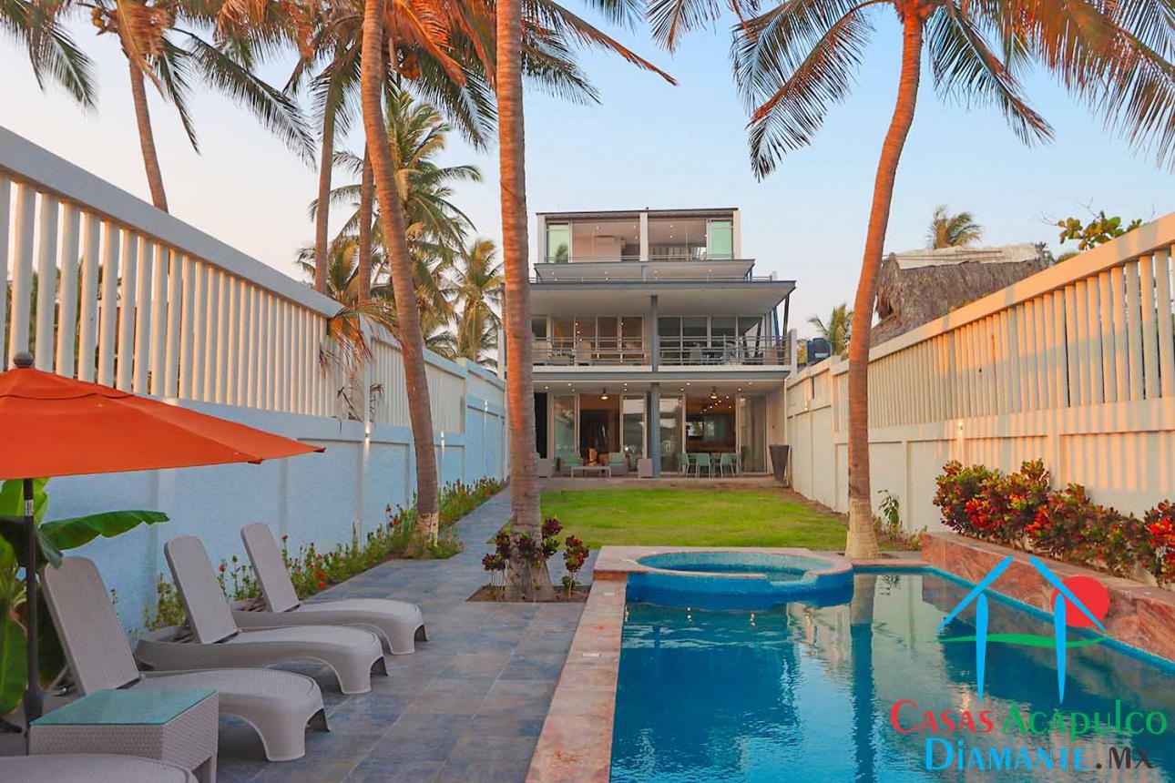 Casa con playa privada, alberca, jacuzzi - 1