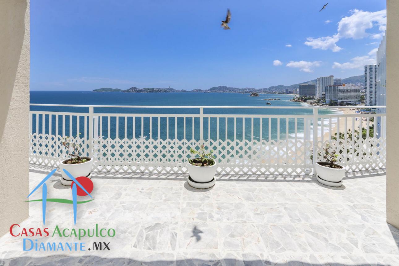 Depa de playa. Terraza con vista al mar — foto 8