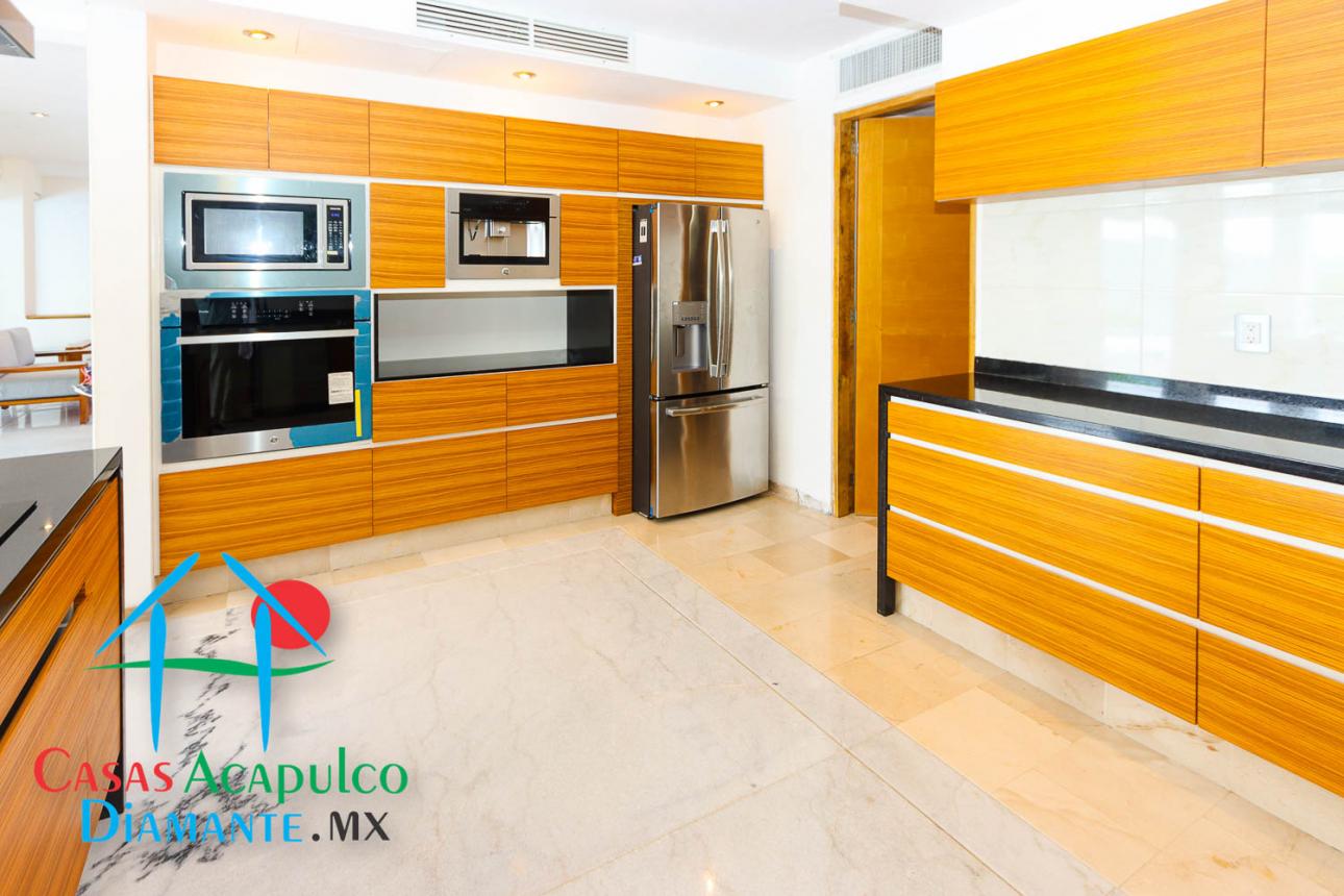 CAD Villa Ícaro. Terraza con alberca, jacuzzi, vista al mar — foto 11