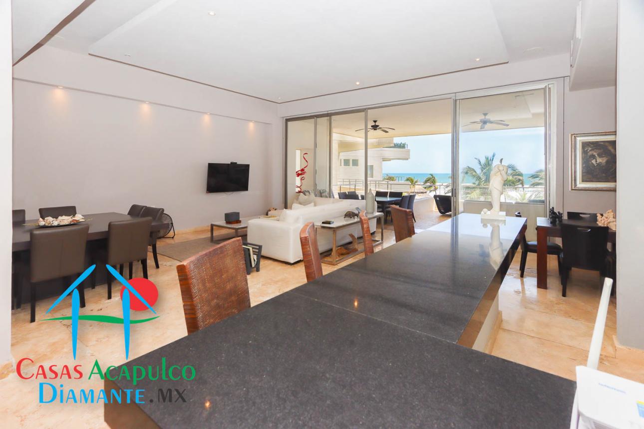 Depa de playa con terraza, jacuzzi, vista al mar — foto 5