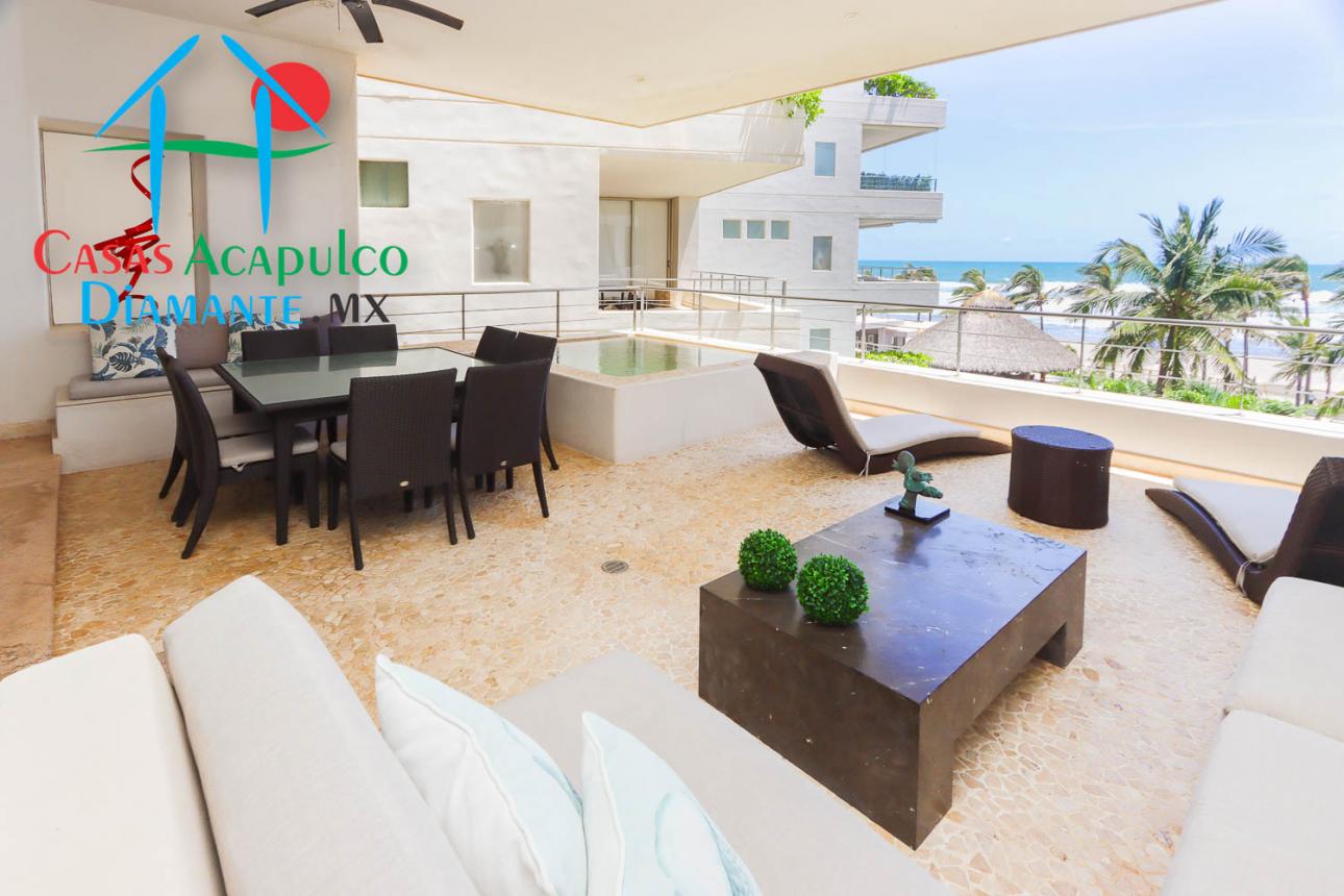 Depa de playa con terraza, jacuzzi, vista al mar — foto 10