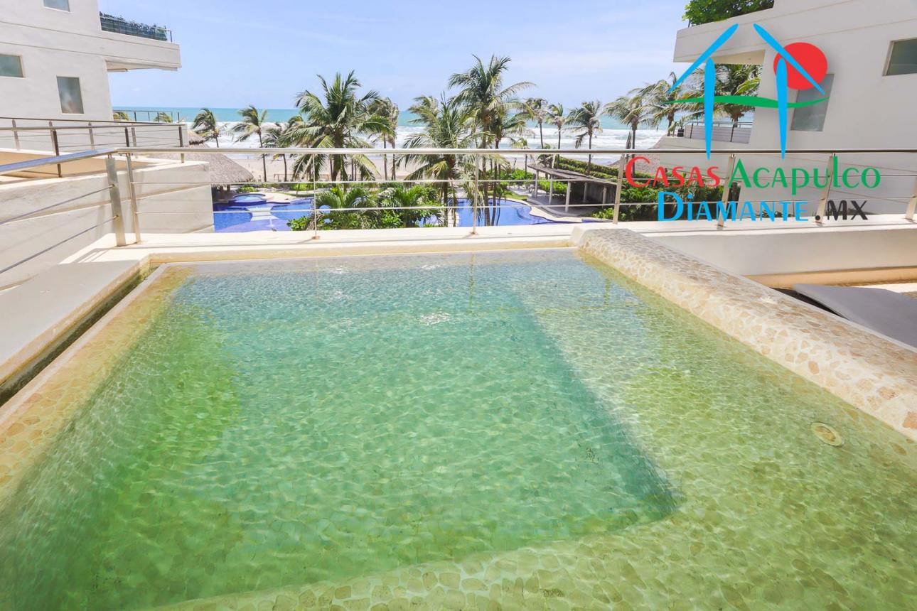Depa de playa con terraza, jacuzzi, vista al mar — foto 12