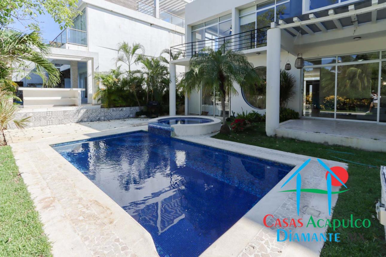 Casa con alberca y jacuzzi privados. Vista al campo de golf — foto 11