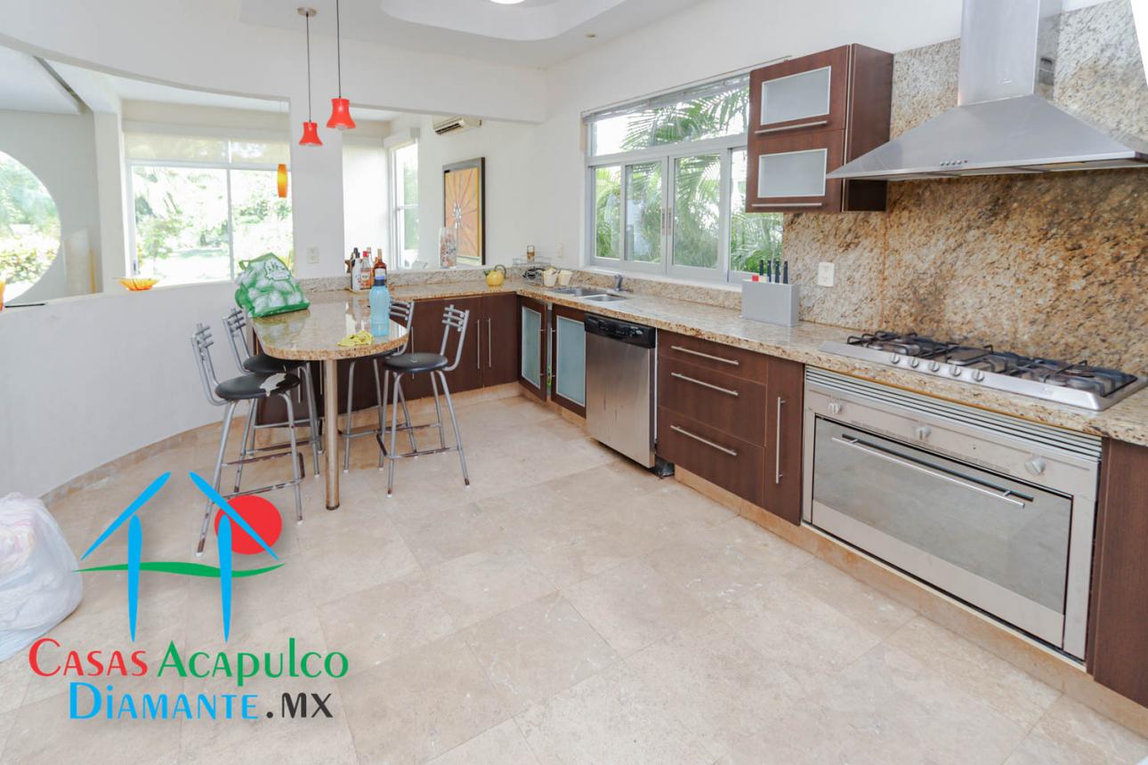 Casa con alberca y jacuzzi privados. Vista al campo de golf — foto 13