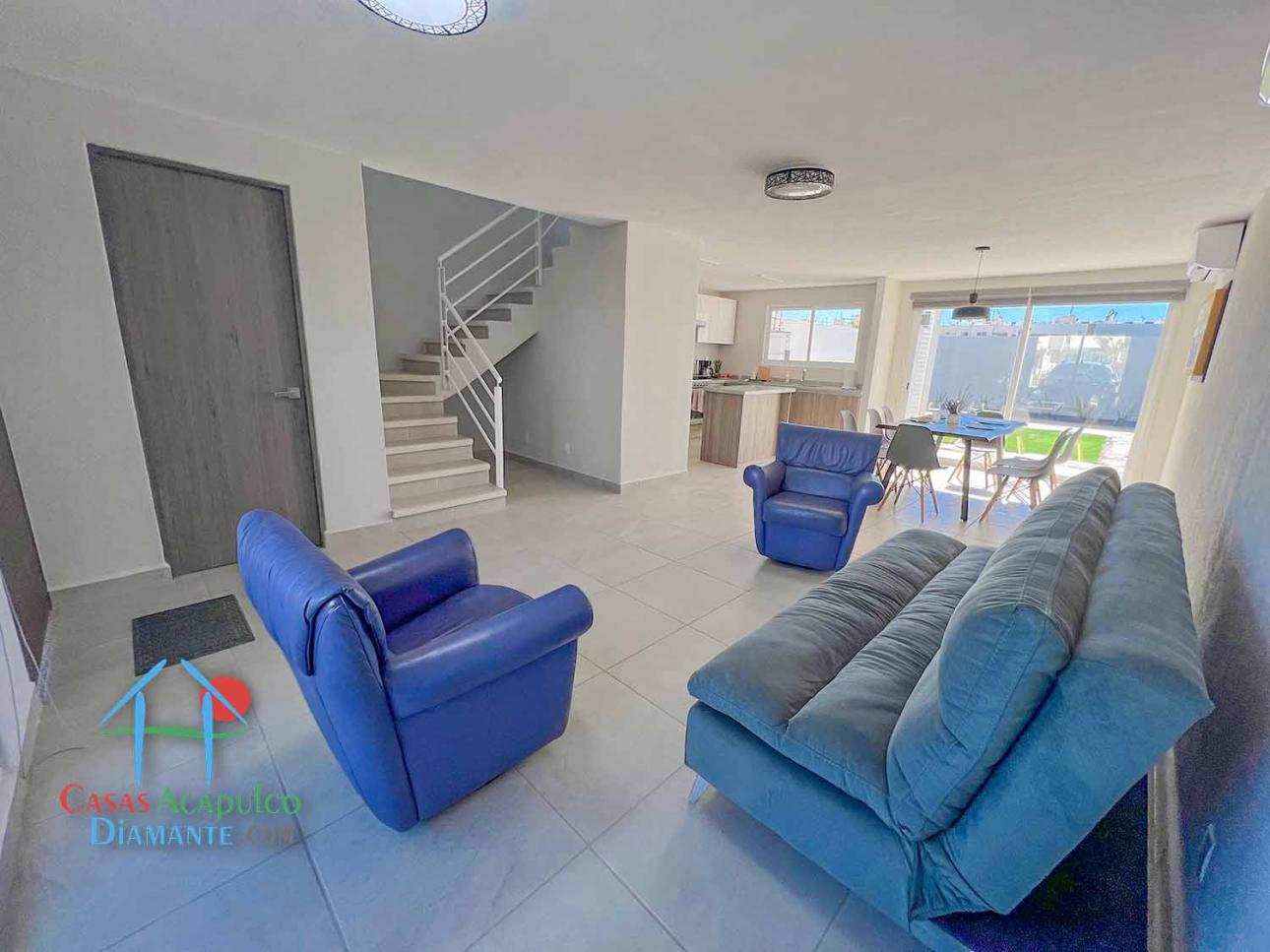 Casa en renta. Incluye mantenimiento. Jardín privado — foto 2