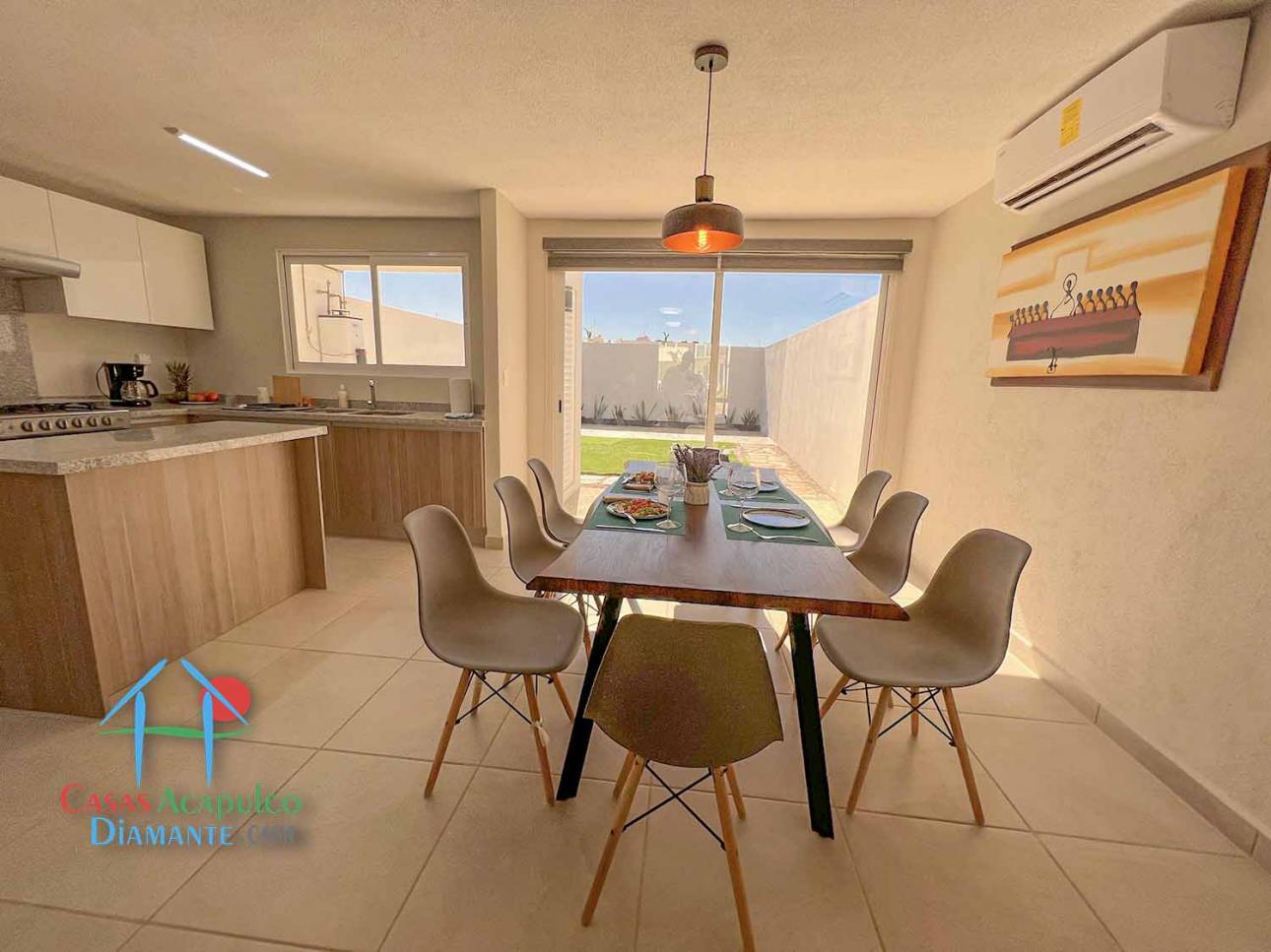 Casa en renta. Incluye mantenimiento. Jardín privado — foto 4