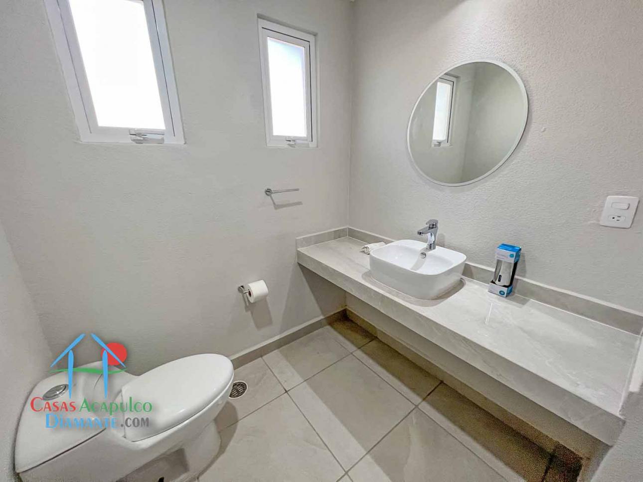 Casa en renta. Incluye mantenimiento. Jardín privado — foto 6