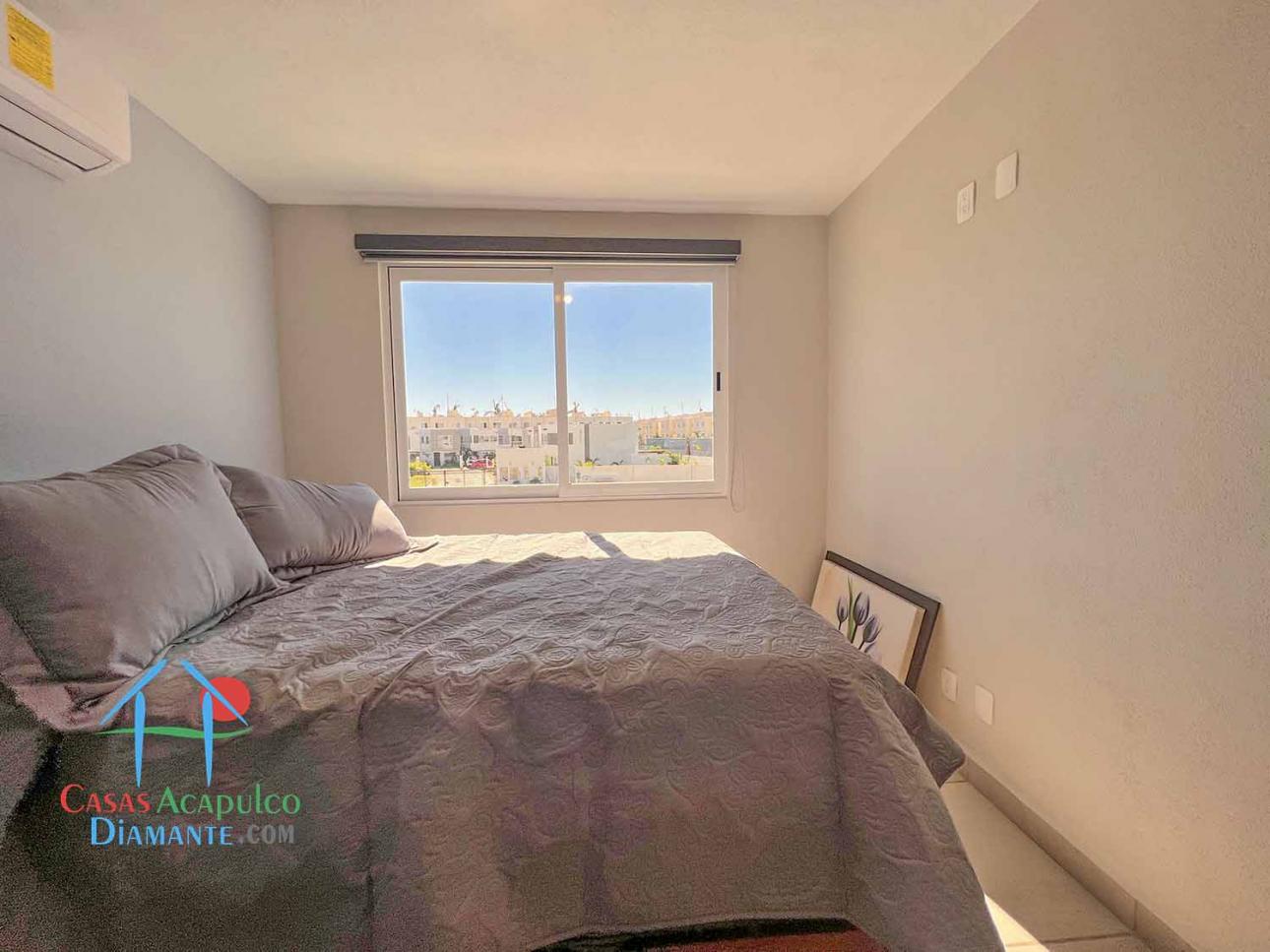 Casa en renta. Incluye mantenimiento. Jardín privado — foto 15