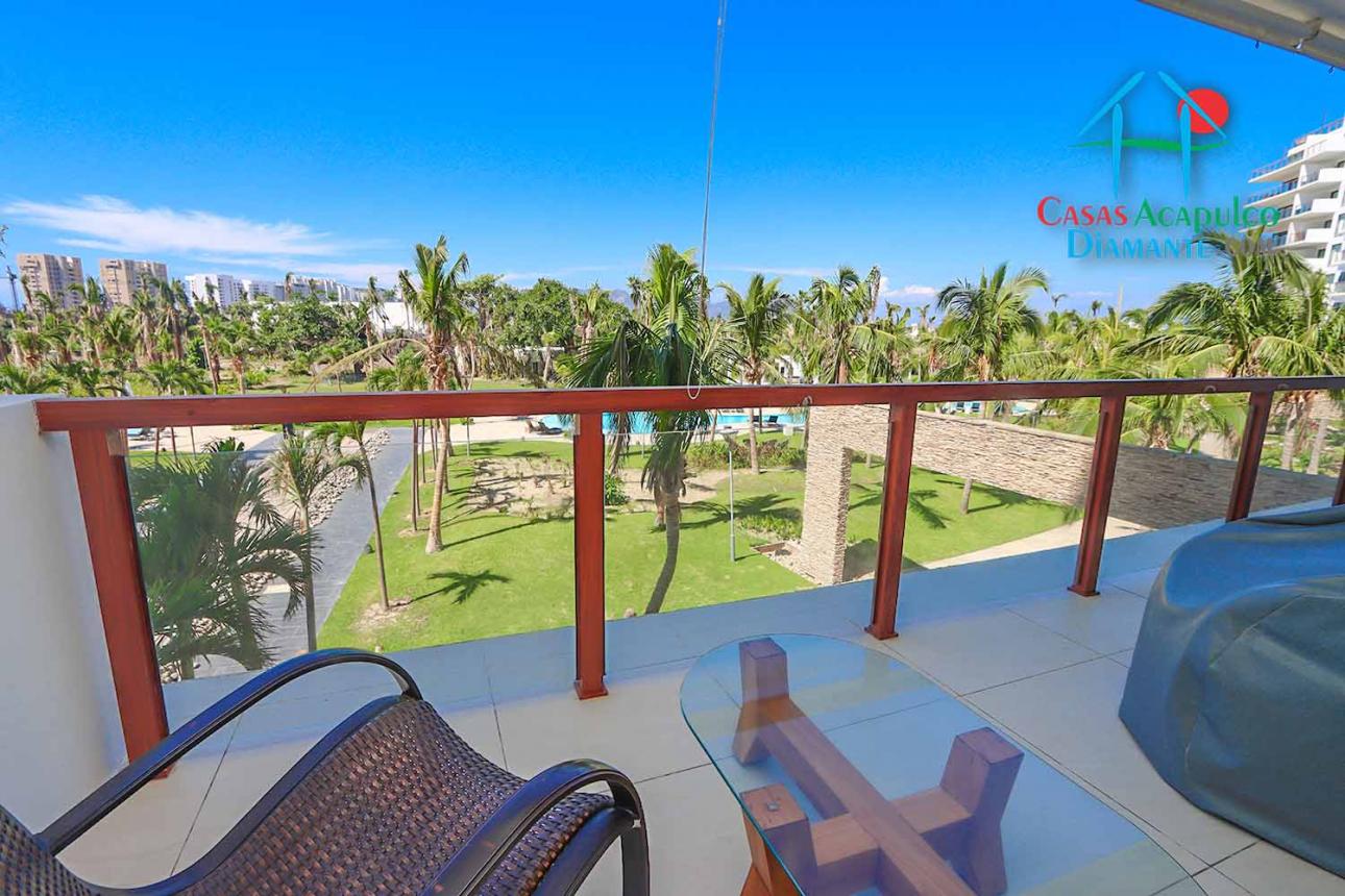 Terraza con vista a la alberca y áreas comunes — foto 12