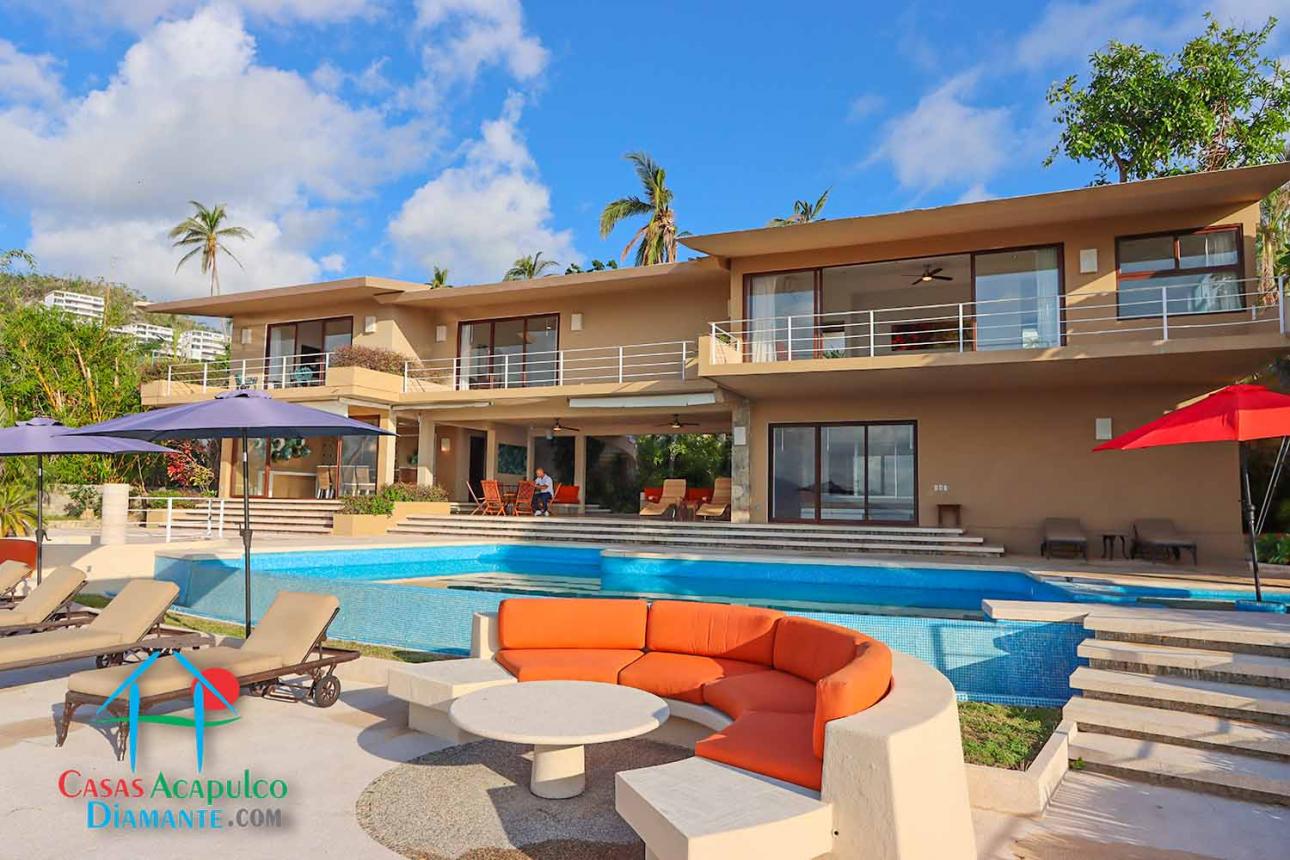 Terraza con alberca privada, jacuzzi, vista al mar — foto 2