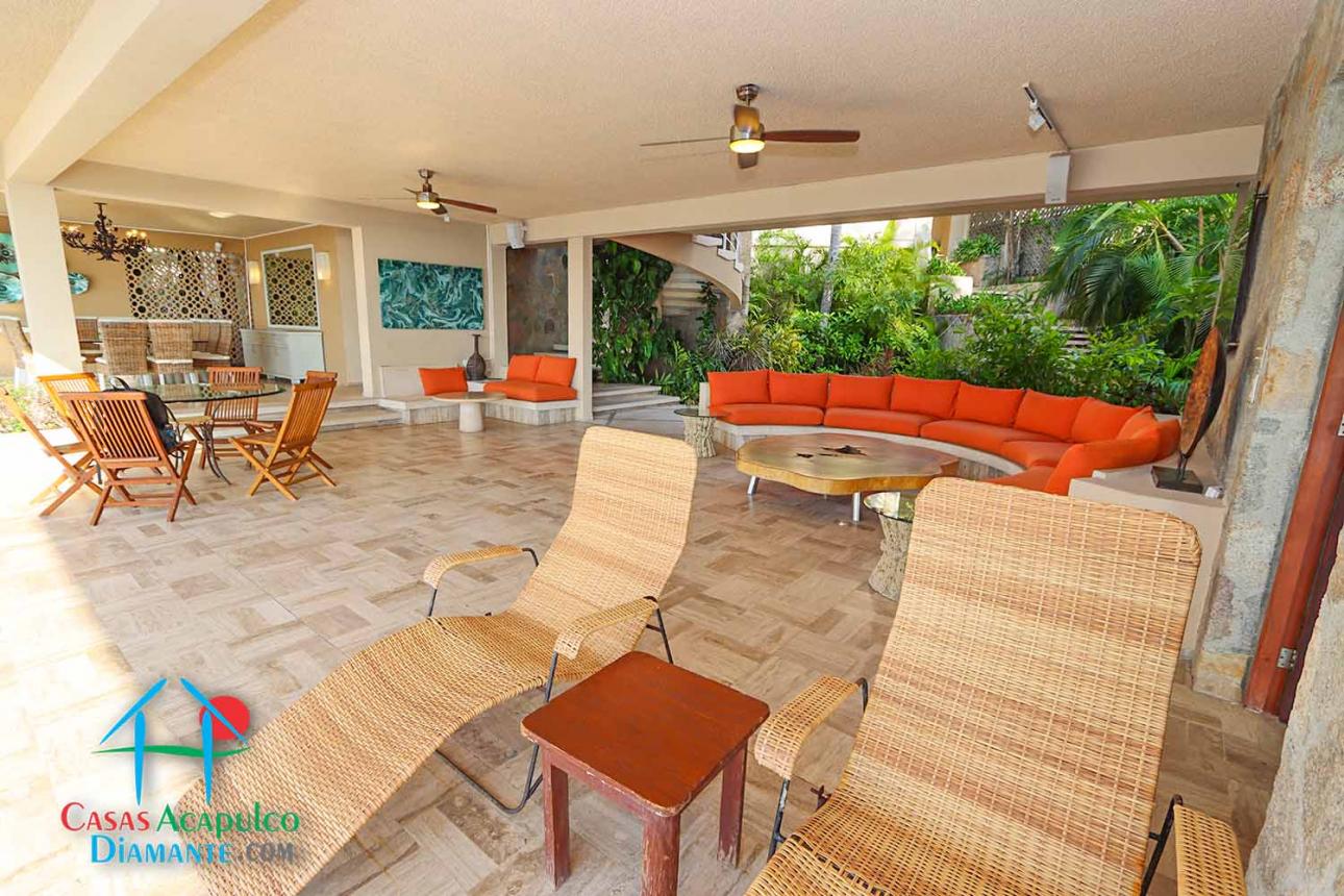 Terraza con alberca privada, jacuzzi, vista al mar — foto 3