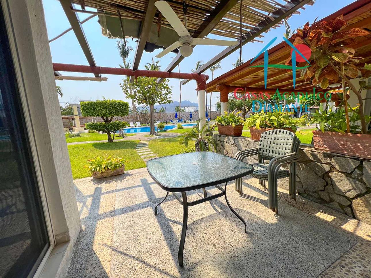 En Condominio Con Club De Playa. Patio Y Cuarto De Servicio — foto 9