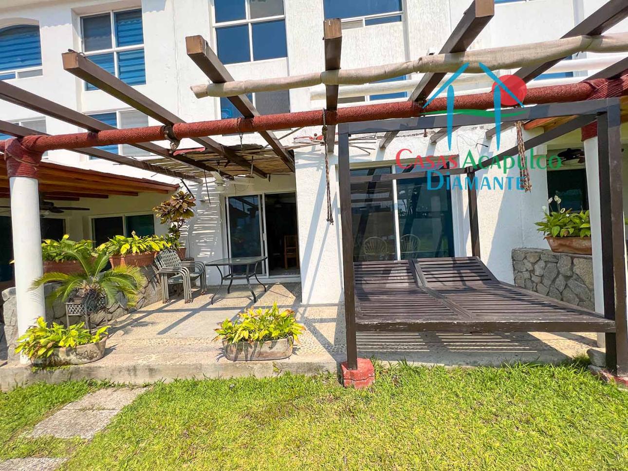 En Condominio Con Club De Playa. Patio Y Cuarto De Servicio — foto 11