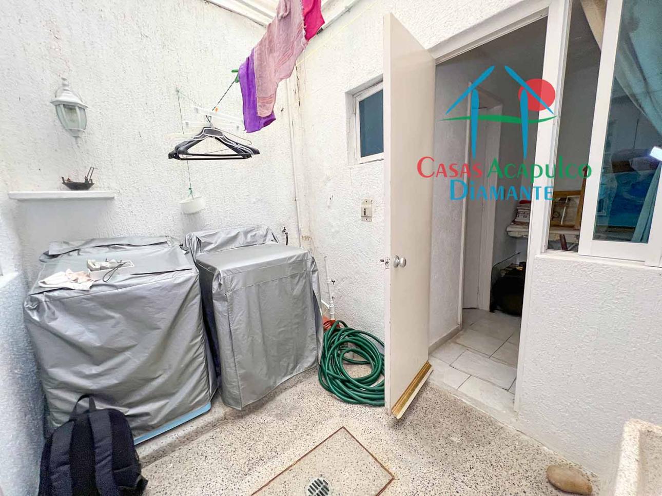 En Condominio Con Club De Playa. Patio Y Cuarto De Servicio — foto 14