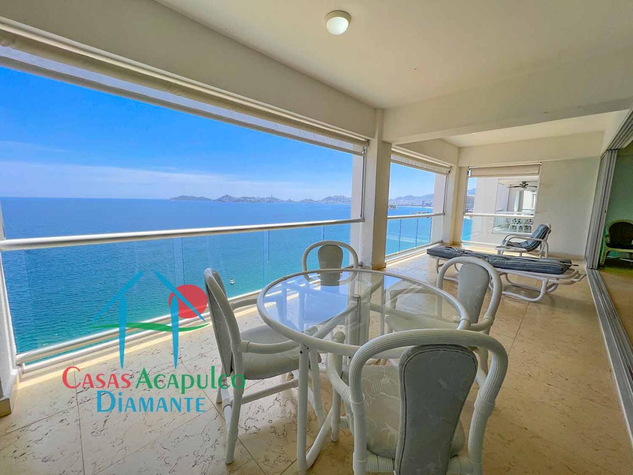 Departamento de playa con vista frontal al mar