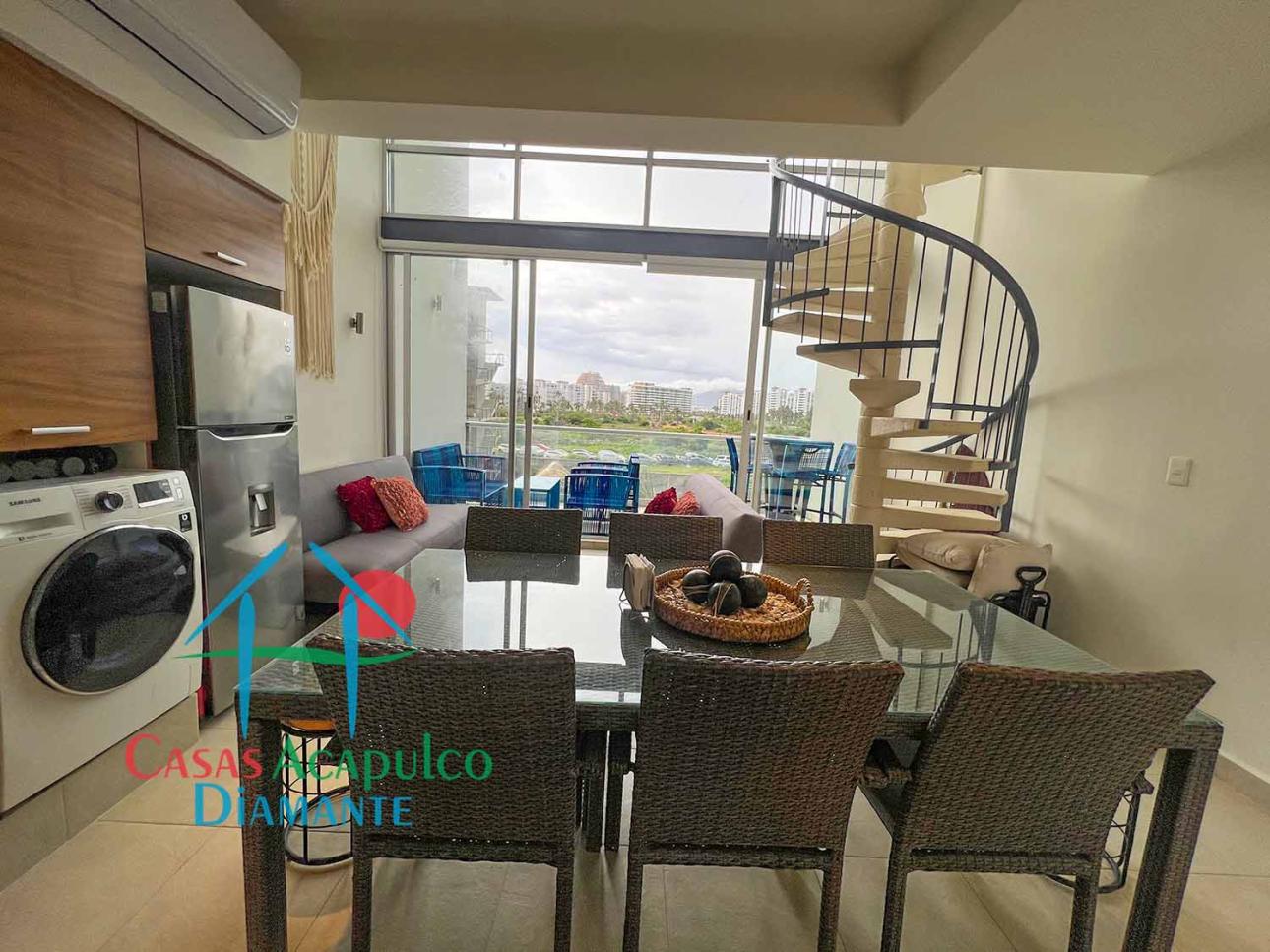 Terraza con jacuzzi privado y vista a las áreas comunes — foto 4