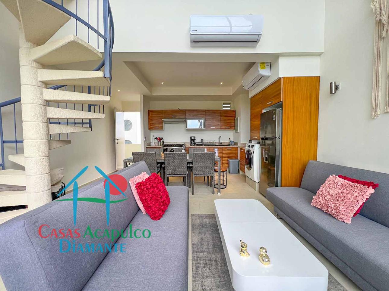 Terraza con jacuzzi privado y vista a las áreas comunes — foto 5