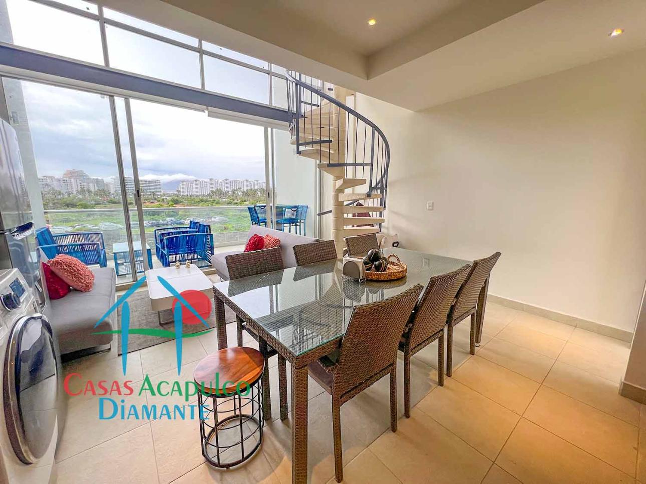 Terraza con jacuzzi privado y vista a las áreas comunes — foto 6