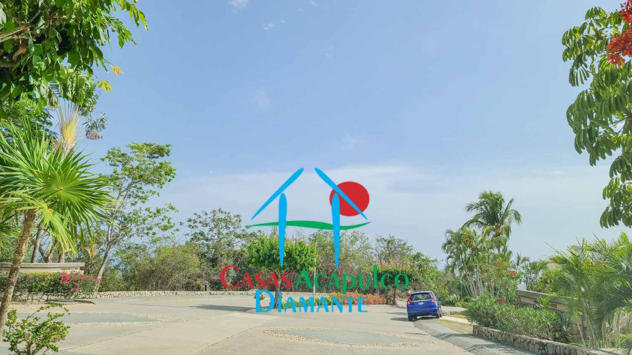 Dos lotes residenciales con vista al mar en la cima — foto 14