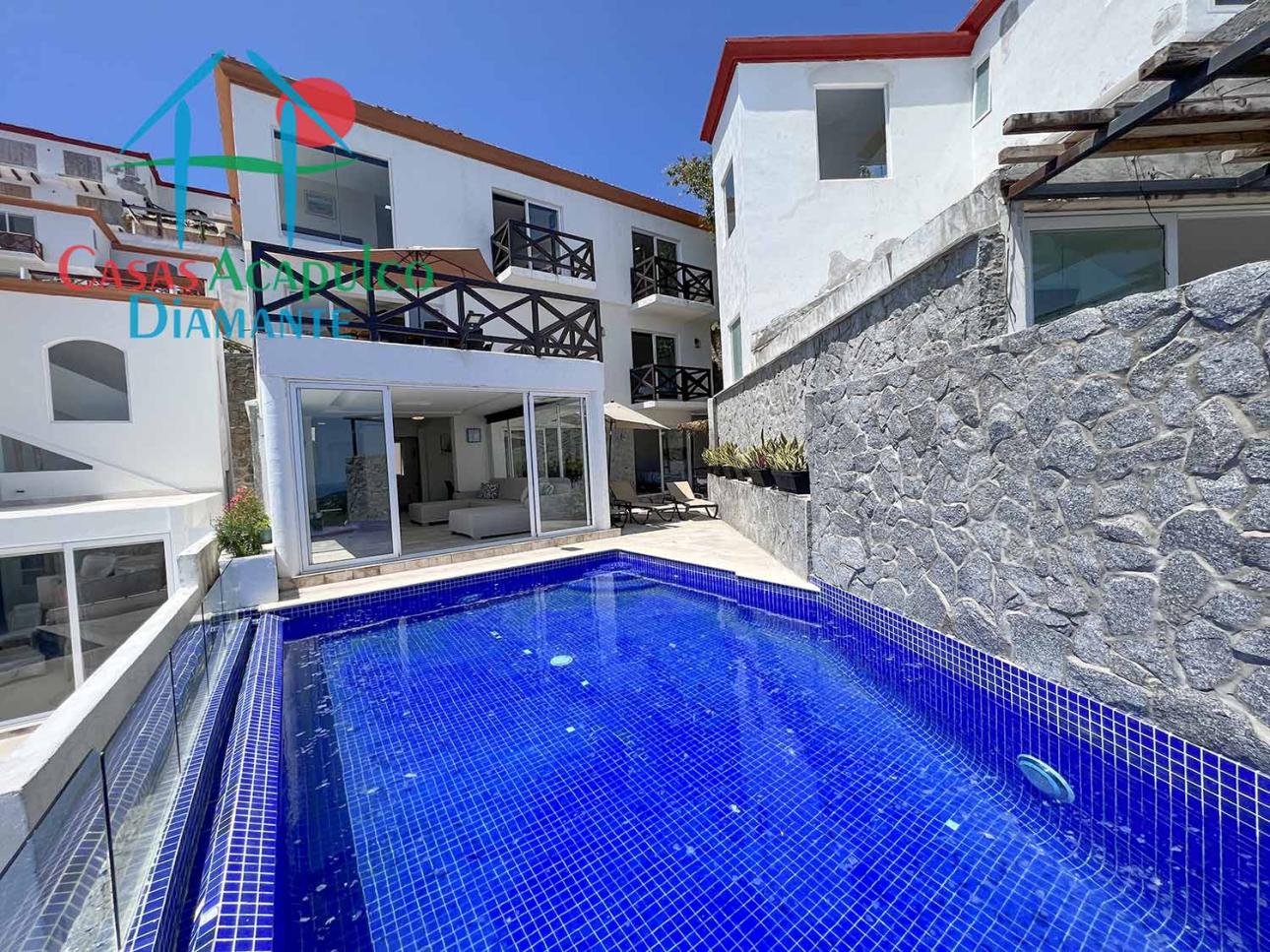 Hermosa terraza con alberca y vista al mar - 1