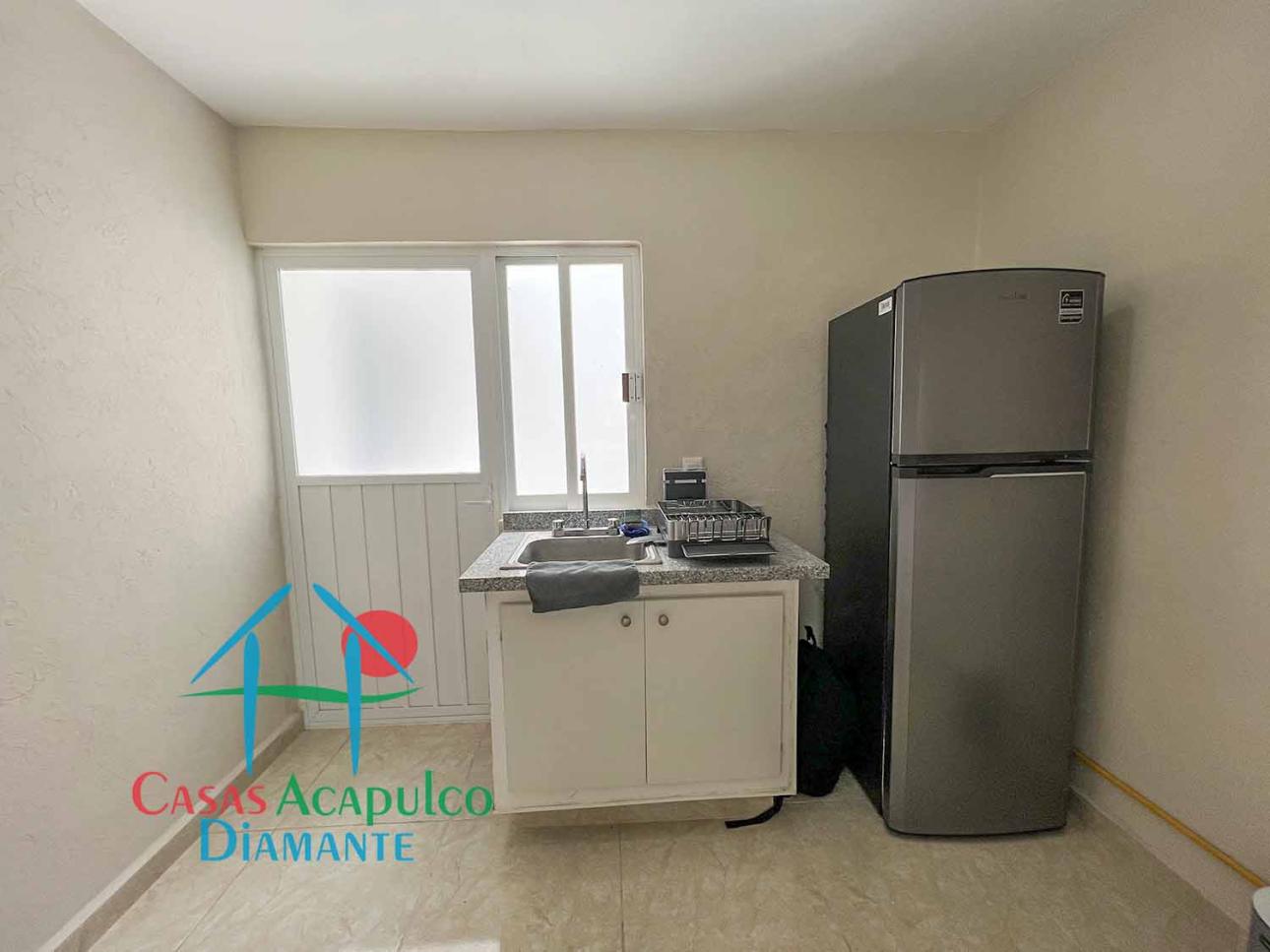 Casa remodelada con 2 recámaras y patio de servicio - 7