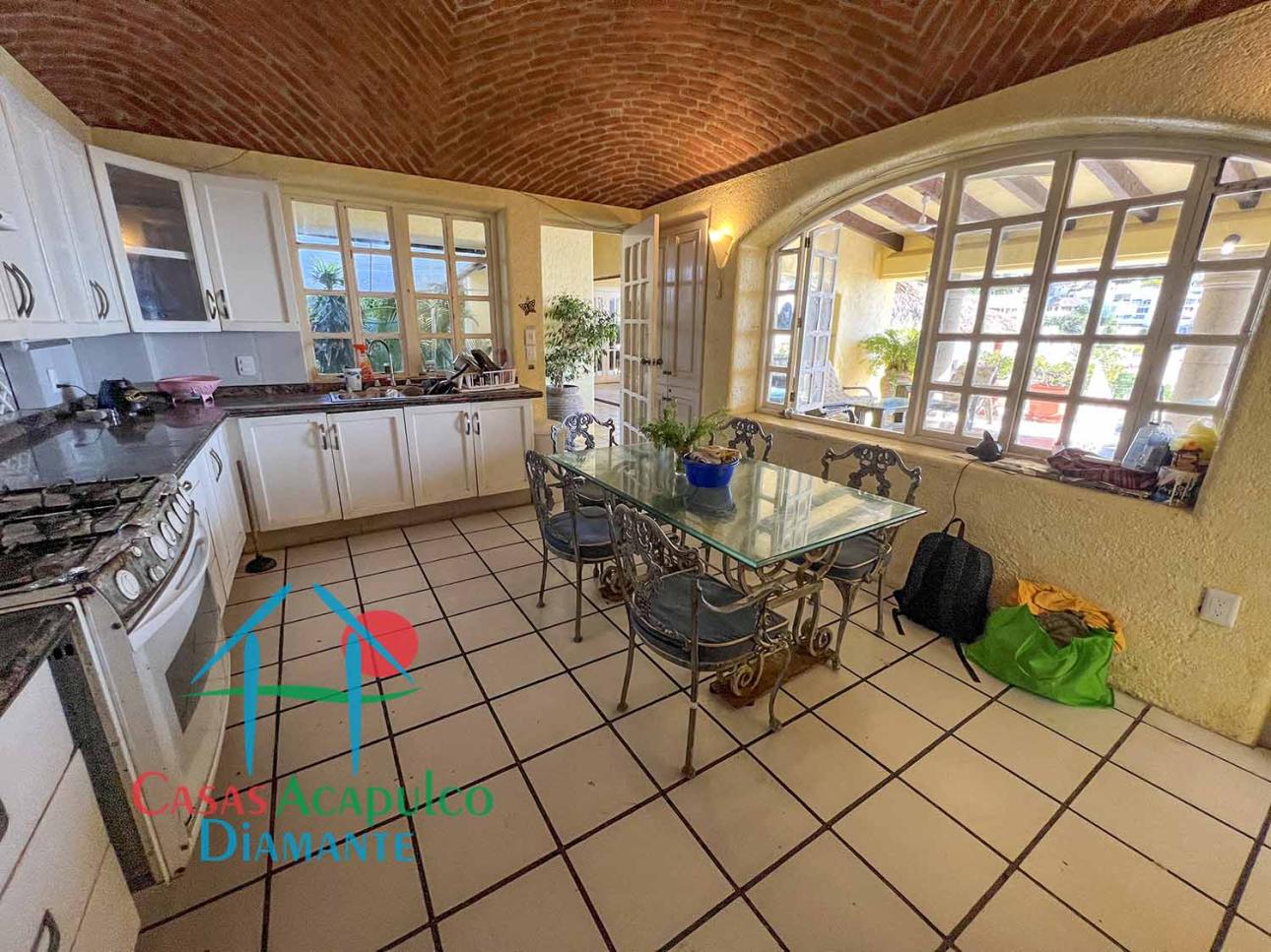 Casa con alberca privada, vista al mar, terraza con palapa - 12