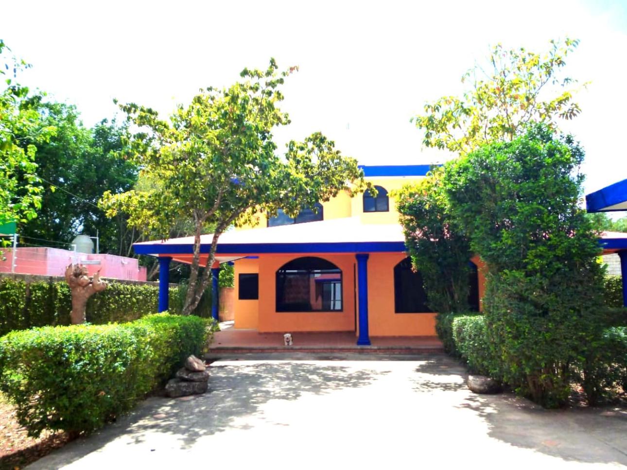 En Merida Zona Norte Casa residencial en Cholul con alberca - 3