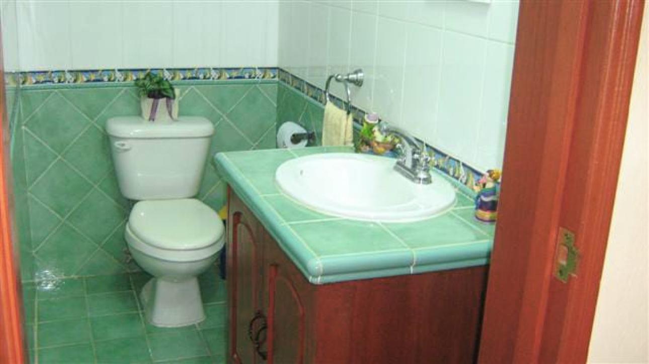 En Merida Zona Norte Casa residencial en Cholul con alberca - 13