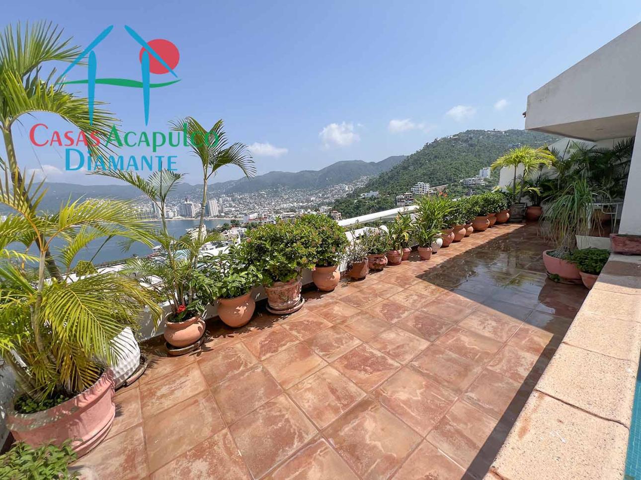 Terraza con alberca privada y vista al mar — foto 7