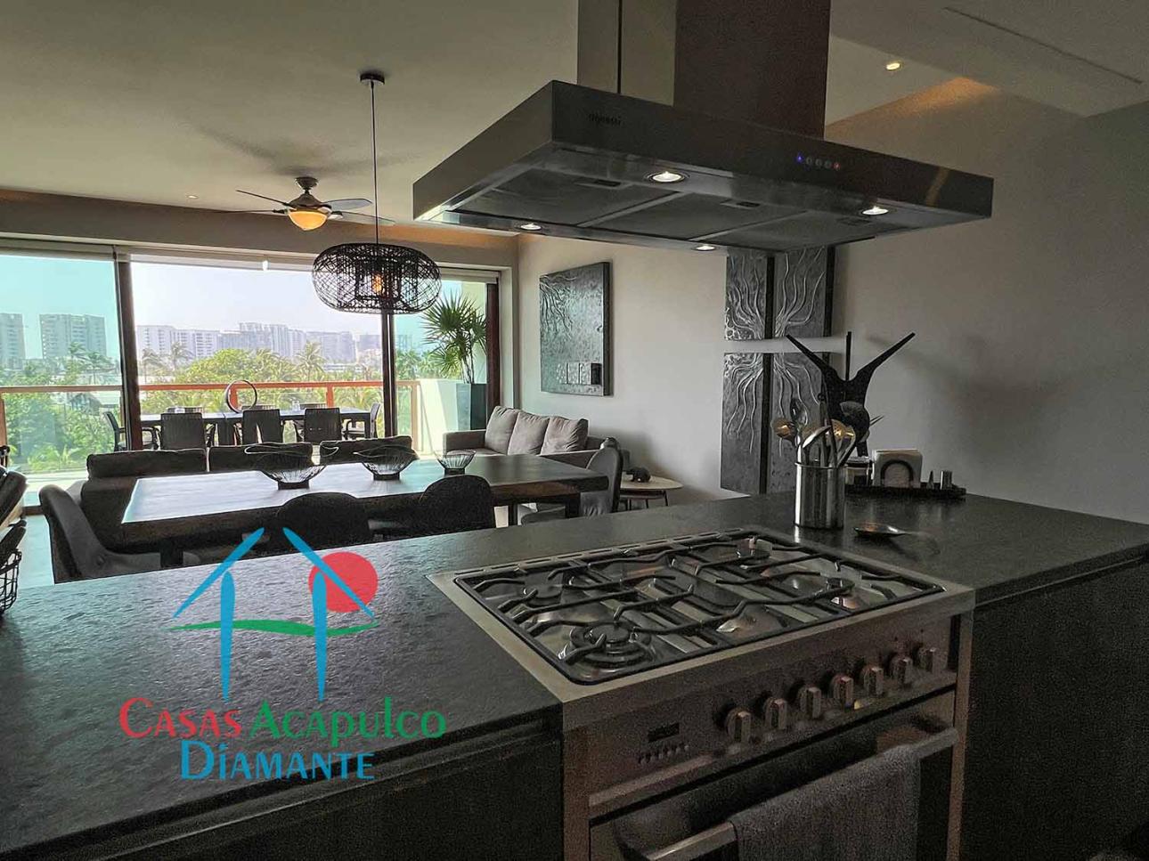 En condominio de playa. Terraza con vista a las albercas — foto 13