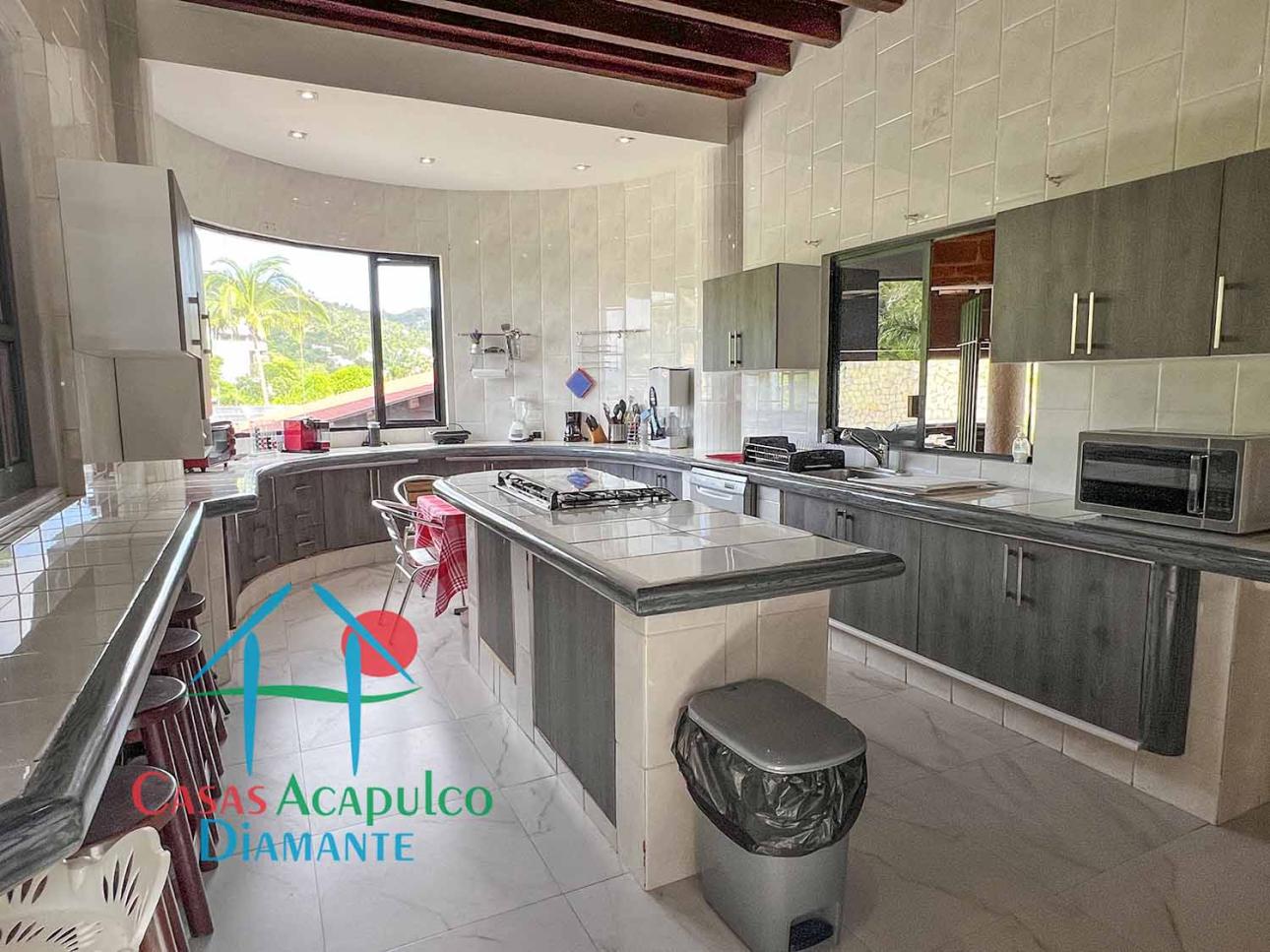 Jardín, alberca y jacuzzi — foto 6