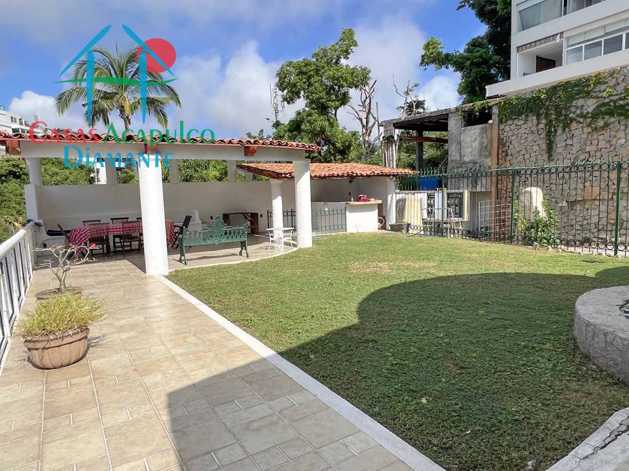Jardín, alberca y jacuzzi — foto 11