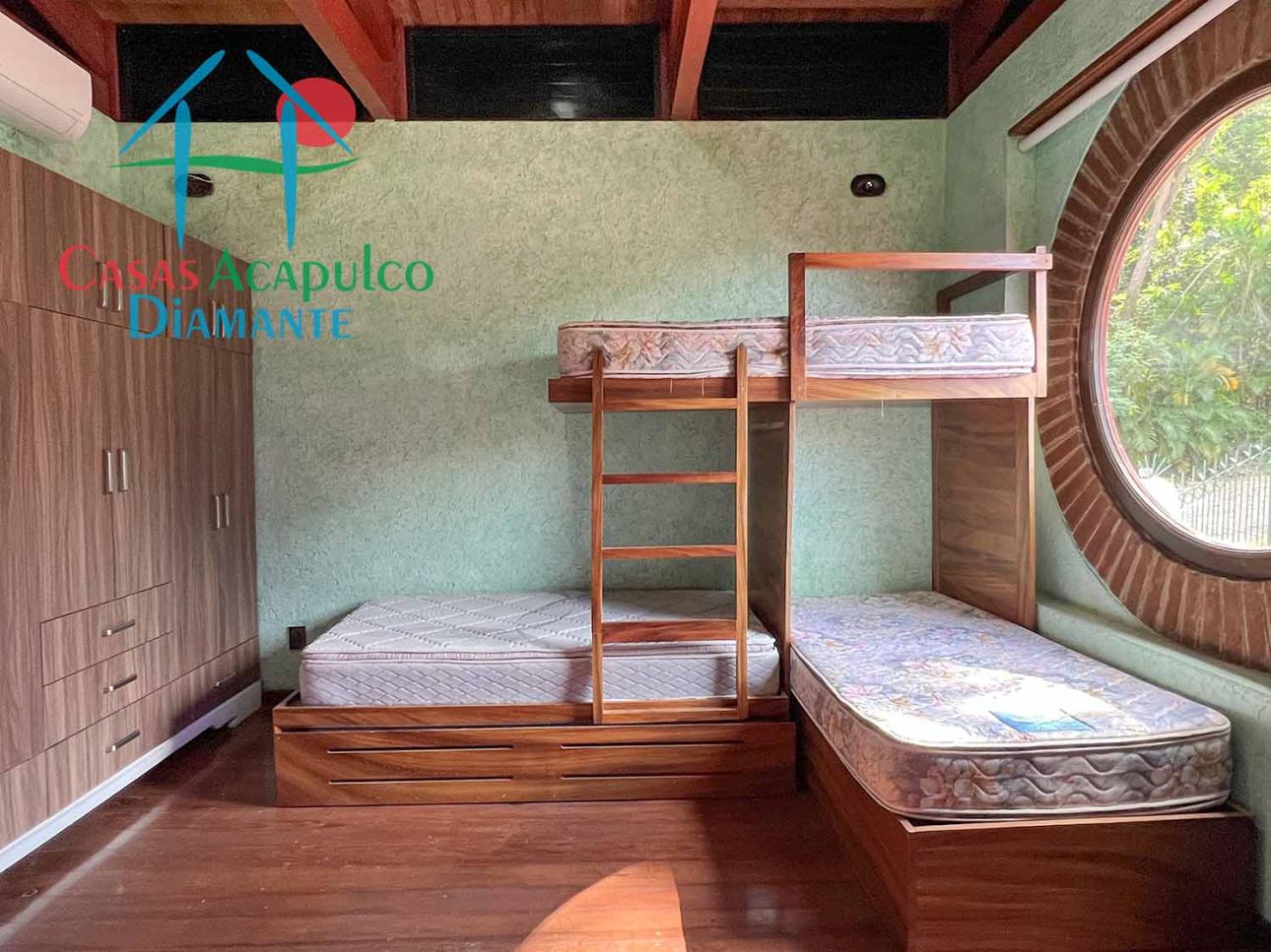 Jardín, alberca y jacuzzi — foto 12