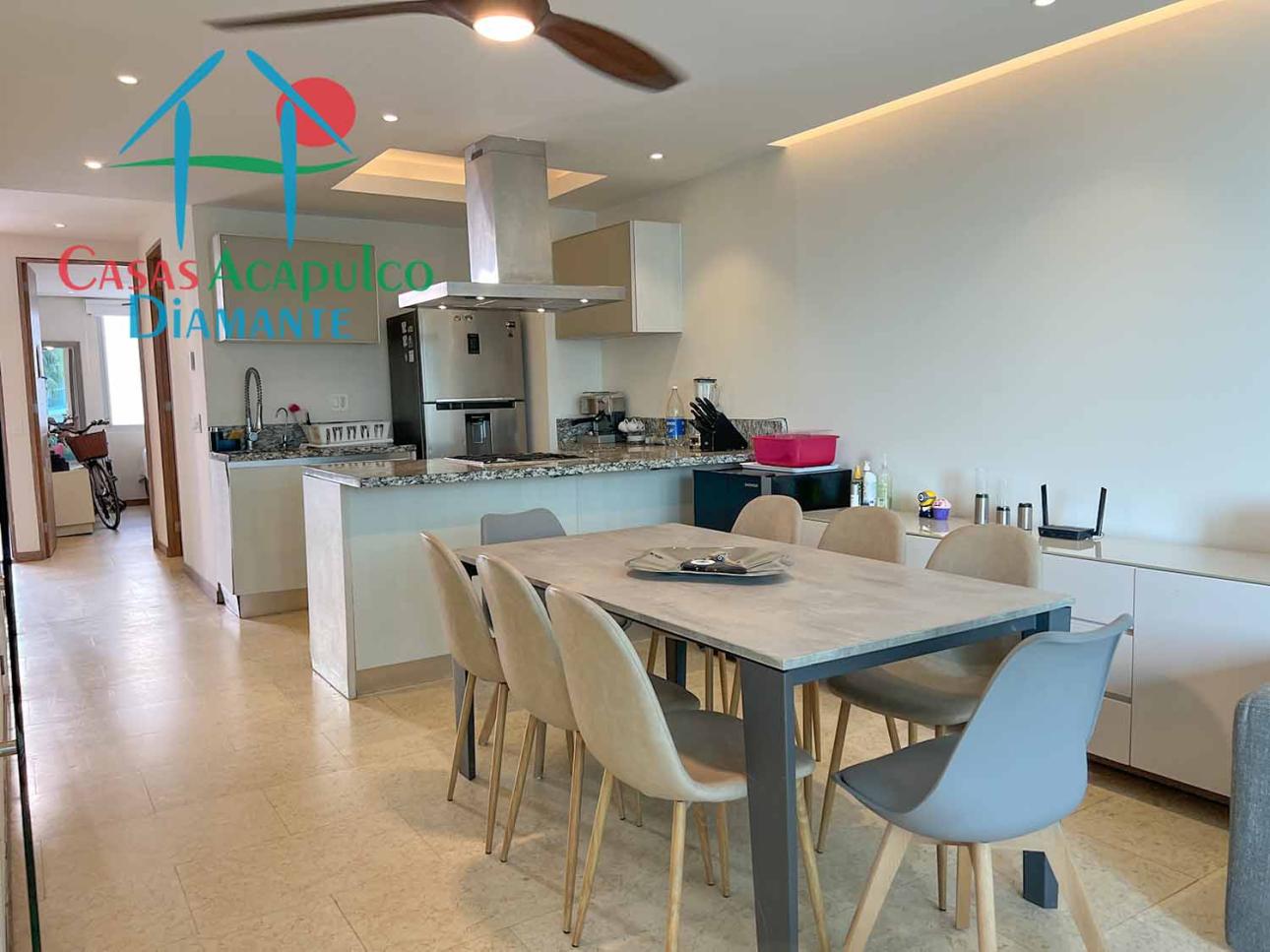 En condominio de playa. Terraza con vista parcial al mar — foto 4